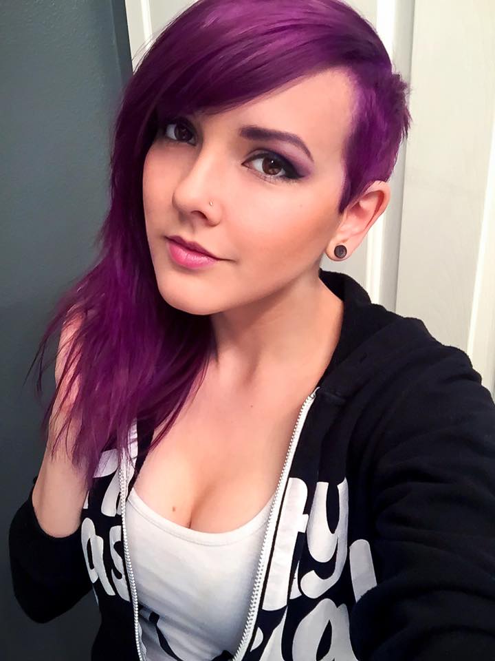 Darshelle Stevens Selfie Pictures Darshelle Stevens taking a selfie