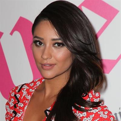Shay Mitchell