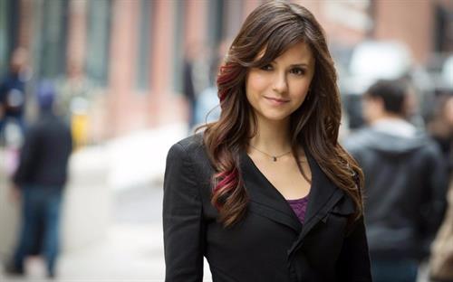 Nina Dobrev