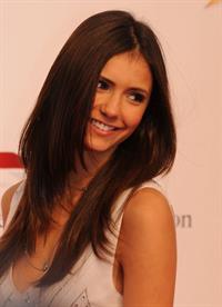 Nina Dobrev