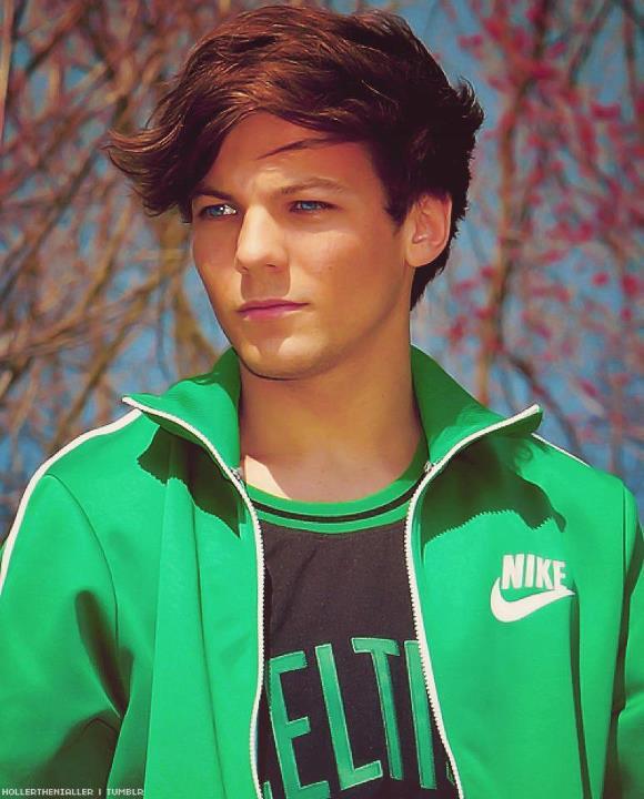 Louis Tomlinson Pictures. Hotness Rating = Unrated