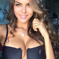 Viktoria Odintsova taking a selfie