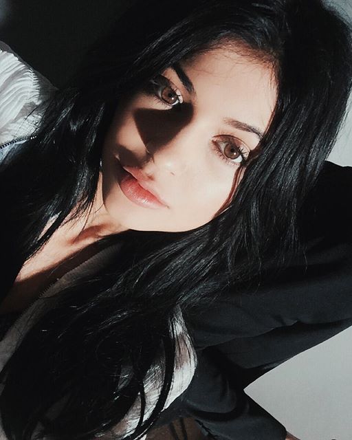 Kylie Jenner taking a selfie