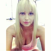 Genevieve Morton taking a selfie