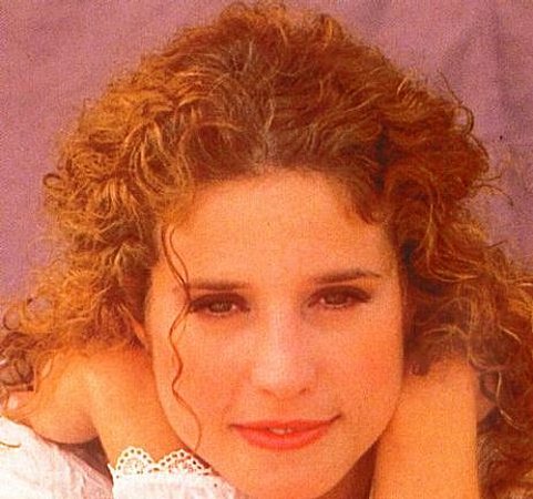 Nancy Travis
