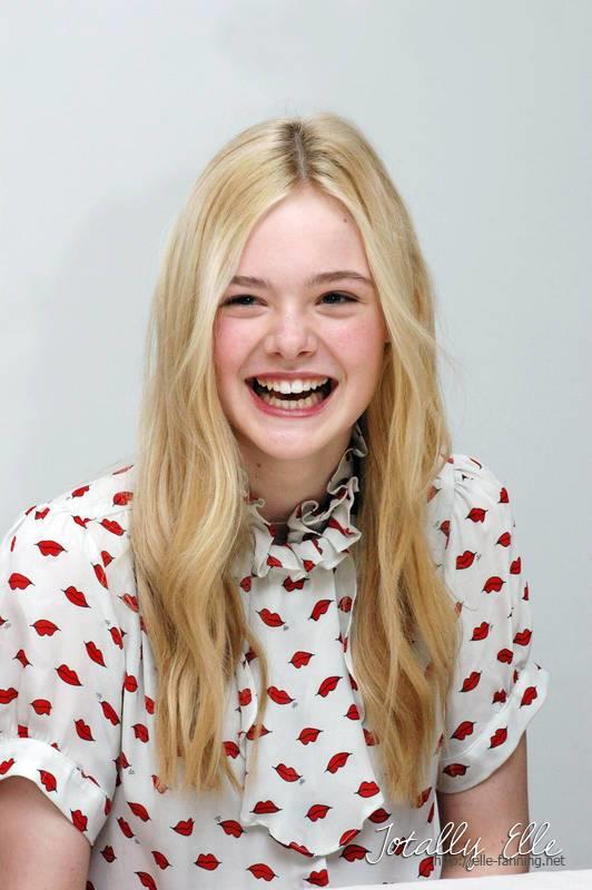 Elle Fanning