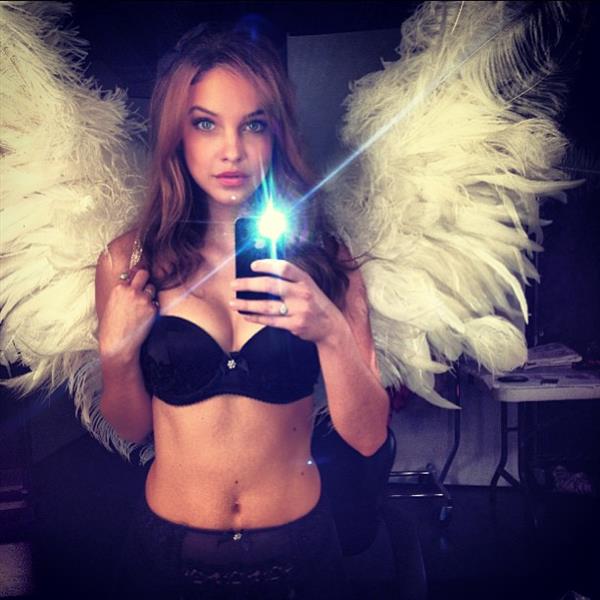 Barbara Palvin taking a selfie