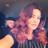 Kelly Brook taking a selfie