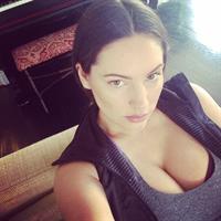 Kelly Brook taking a selfie