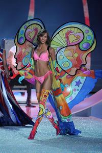 Karlie Kloss in lingerie