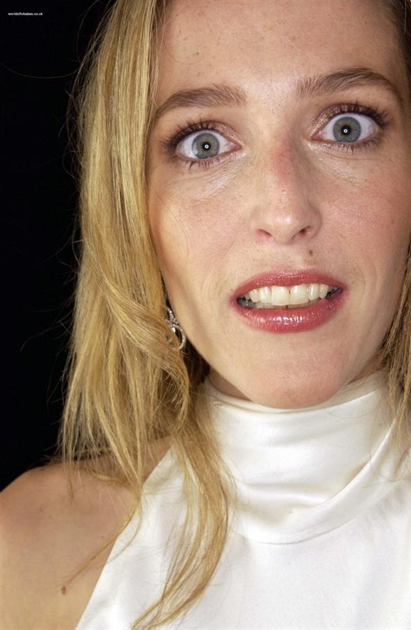 Gillian Anderson