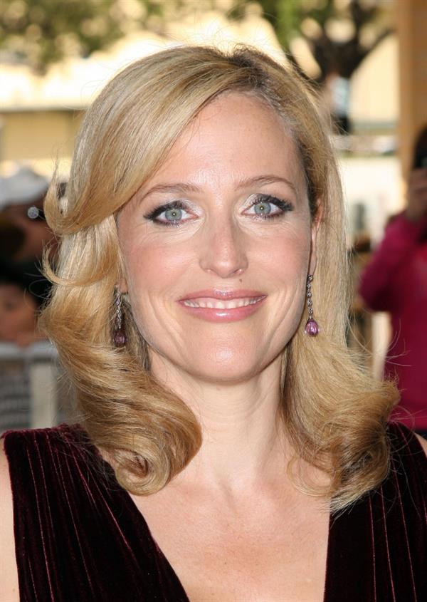 Gillian Anderson