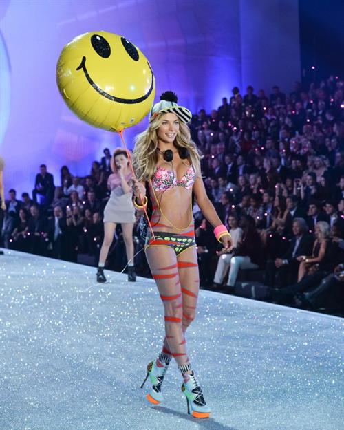 Jessica Hart in lingerie