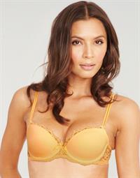 Katya Zalitko in lingerie