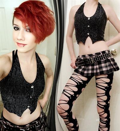 Lou Daza taking a selfie