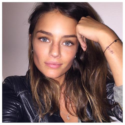 Jessica Lee Buchanan taking a selfie