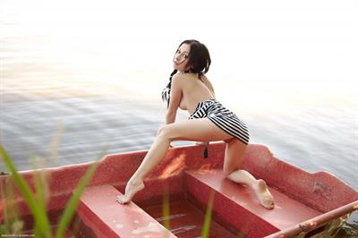 Agatha Guess - pussy