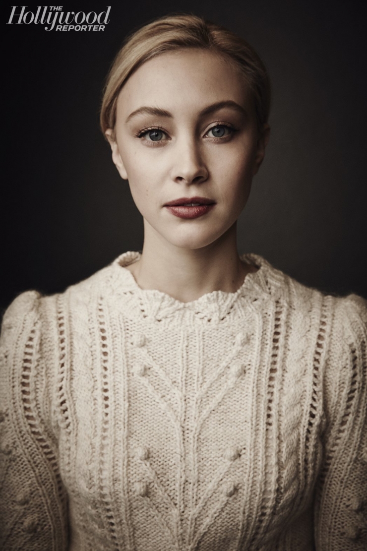 Sarah Gadon Pictures