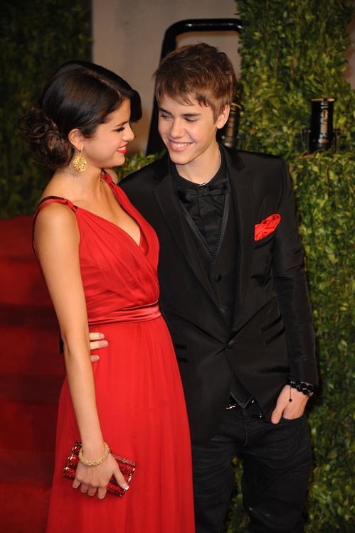 Selena Gomez Pictures Selena Gomez Vanity Fair Oscar party in West Hollywood on February 27, 2011