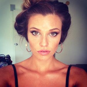 Samantha Hoopes