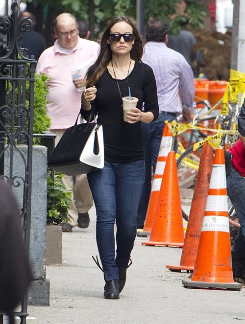 Olivia Wilde steps out with an iced coffee in NYC, June 10, 2014