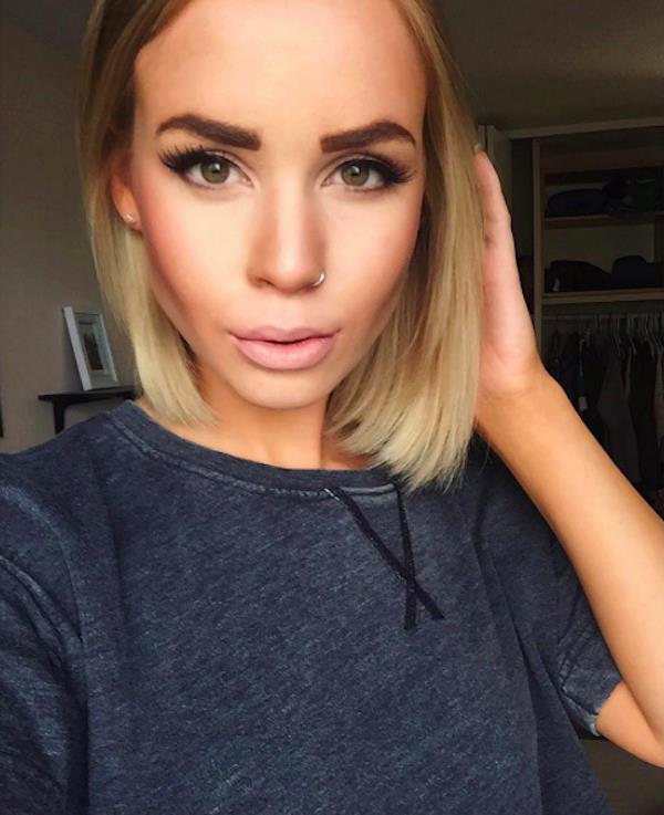 Carlie Mitchell taking a selfie