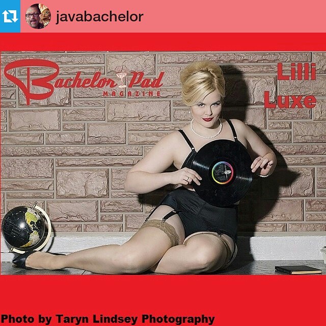 Lilli Luxe in lingerie