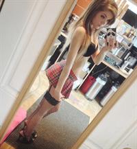 Danni Meow taking a selfie