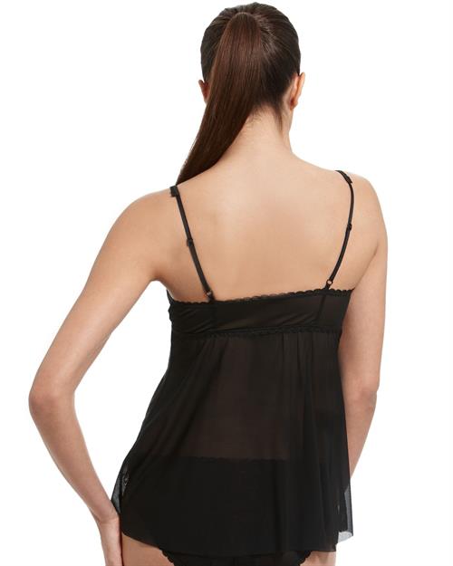 Barbara Fialho in lingerie - ass