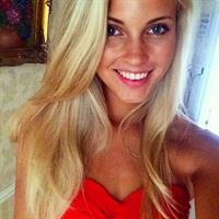Emilie Voe Nereng taking a selfie
