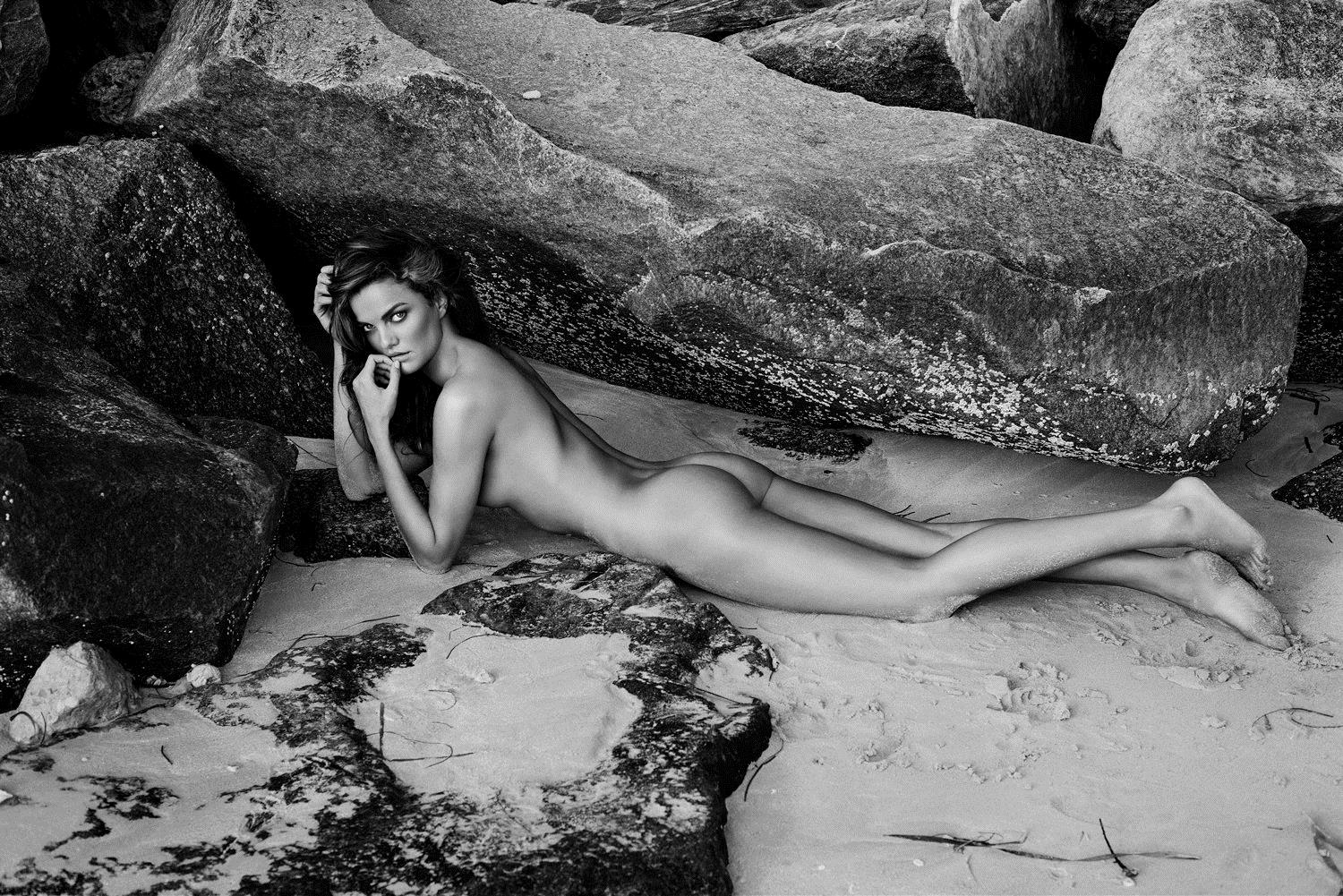 Barbara Fialho Nude Pictures. 