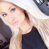 Alexa Jean Brown taking a selfie