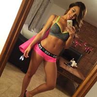 Ana Cheri taking a selfie