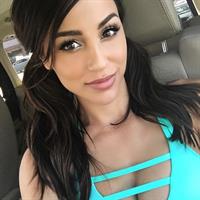 Ana Cheri taking a selfie