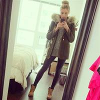 Mackenzie White taking a selfie