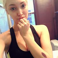 Anna Faith Carlson taking a selfie