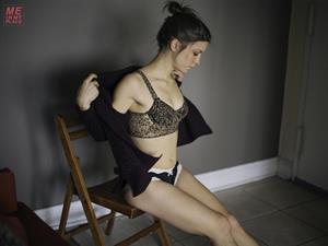 Jillian Rose Reed - Esquire Me in My Place