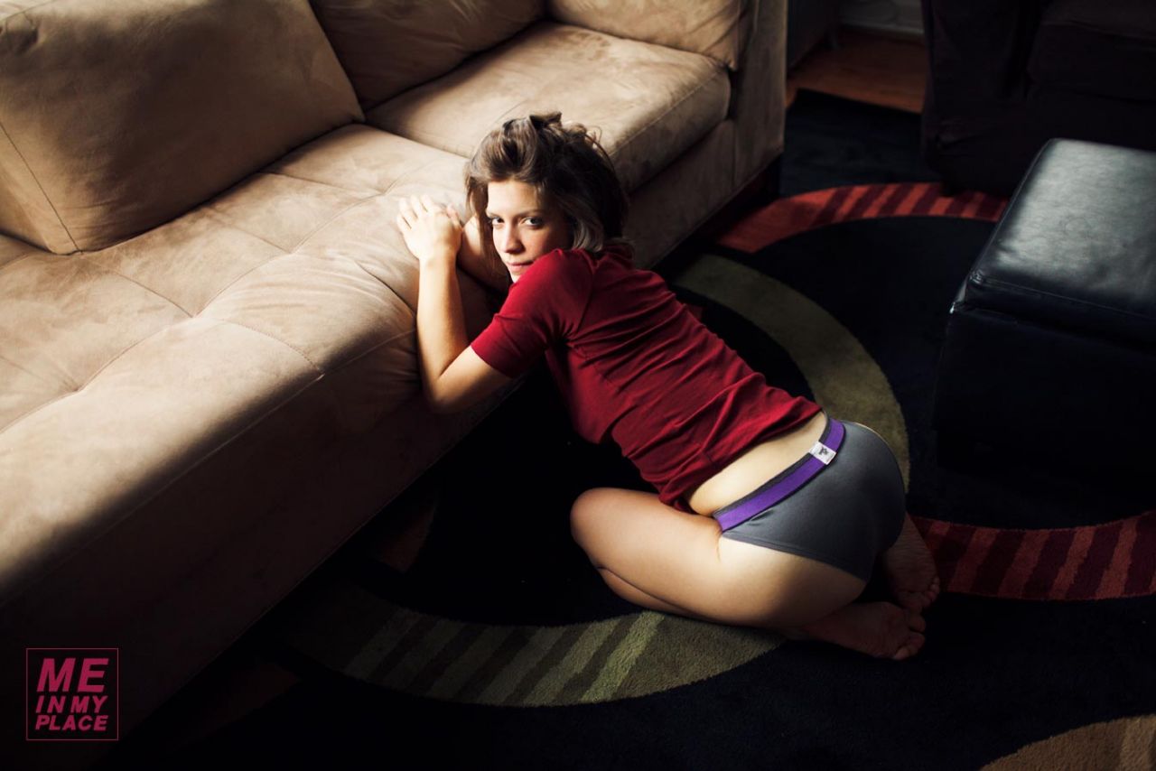 Jillian Rose Reed - Esquire Me in My Place