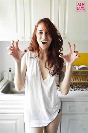 Sophie Saint Thomas - Esquire Me in My Place