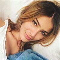 Migbelis Lynette Castellanos taking a selfie