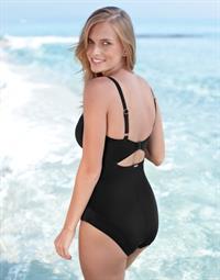 Ewelina Olczak in a bikini - ass