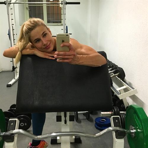 Adrienne Koleszár taking a selfie