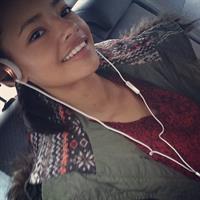 Malaika Firth taking a selfie