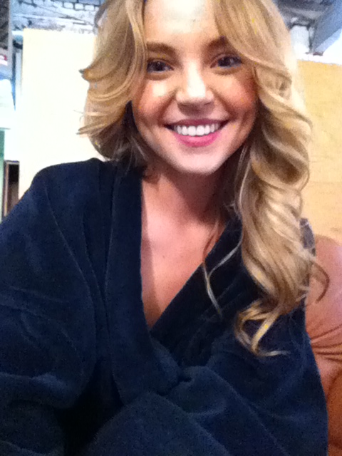 Rachel Hilbert taking a selfie