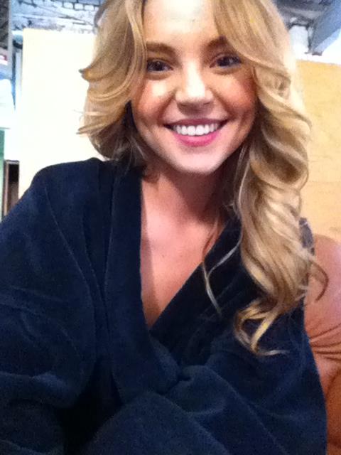 Rachel Hilbert taking a selfie