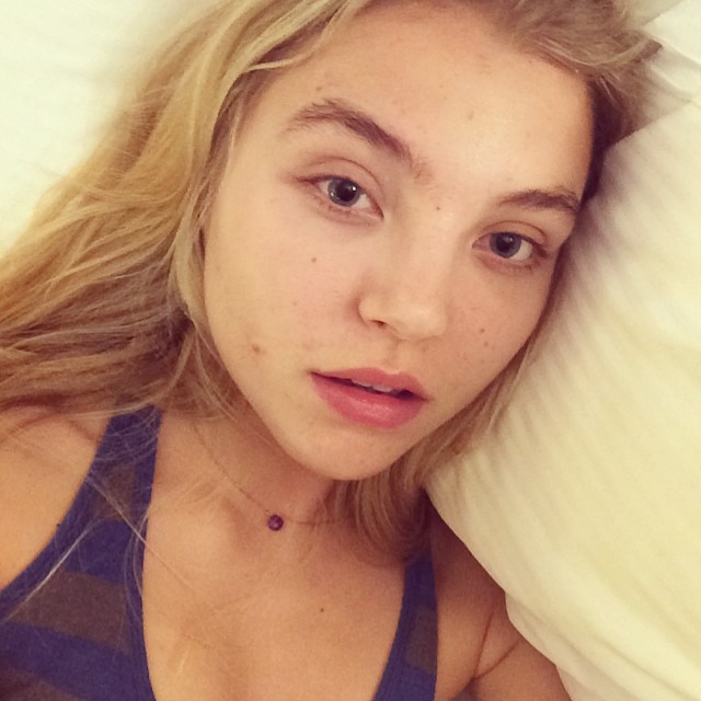 Rachel Hilbert taking a selfie