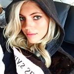 Devon Windsor taking a selfie