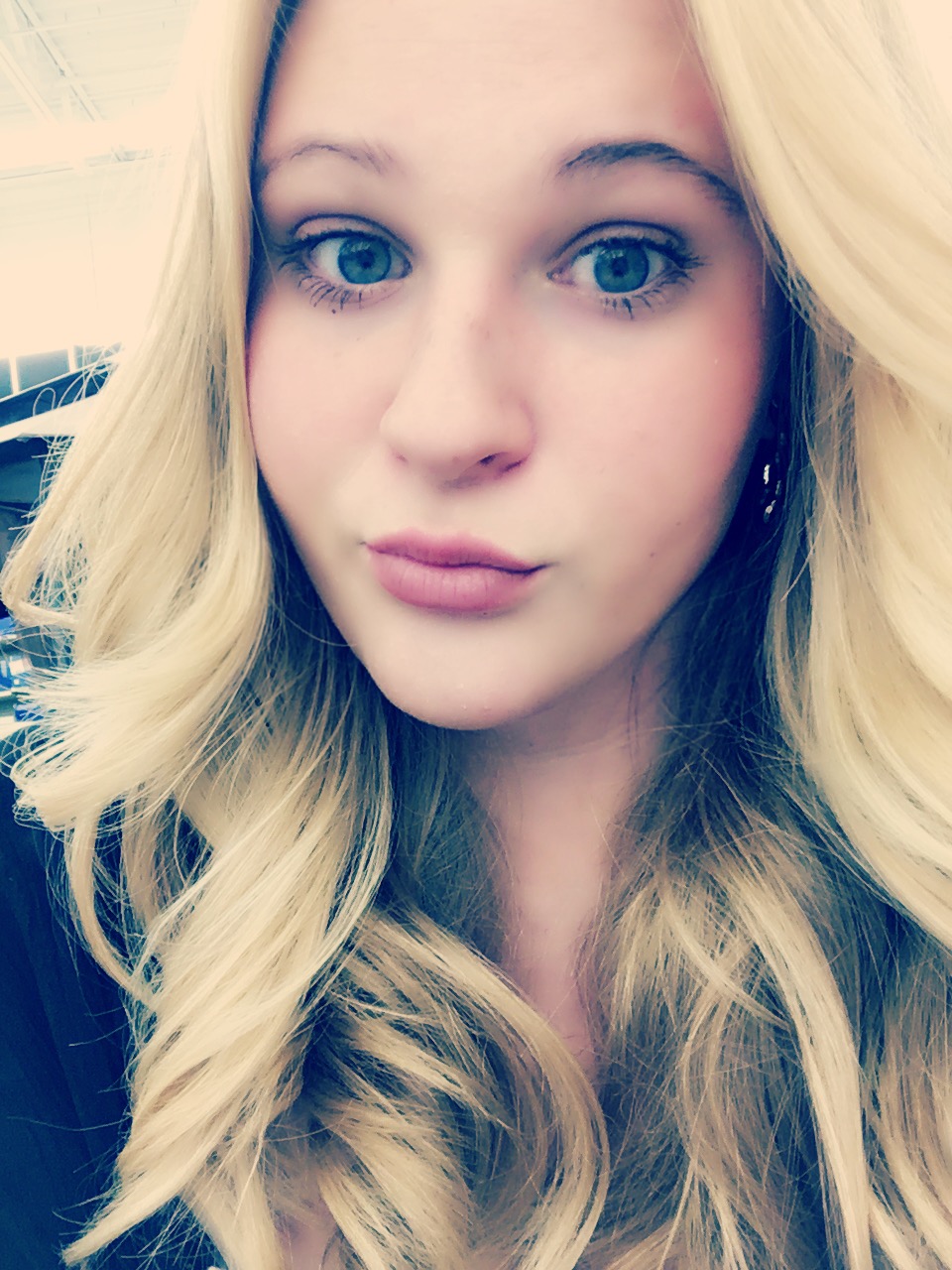 Jessica taking a selfie