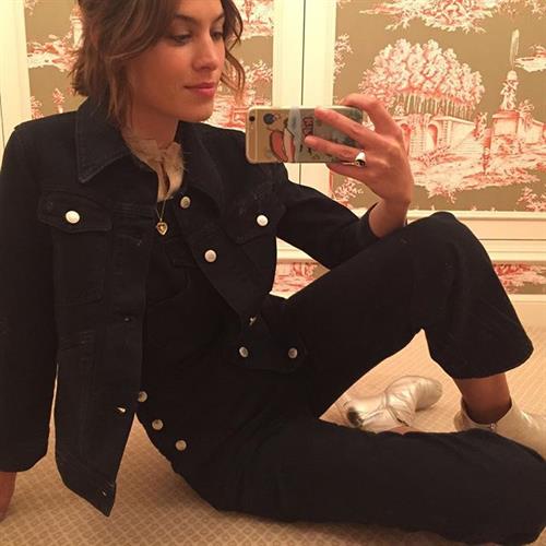 Alexa Chung taking a selfie