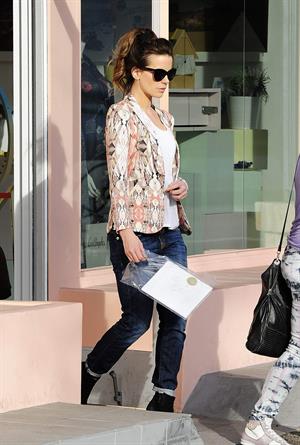 Kate Beckinsale out shopping on Melrose Ave in West Hollywood, January 22, 2013 